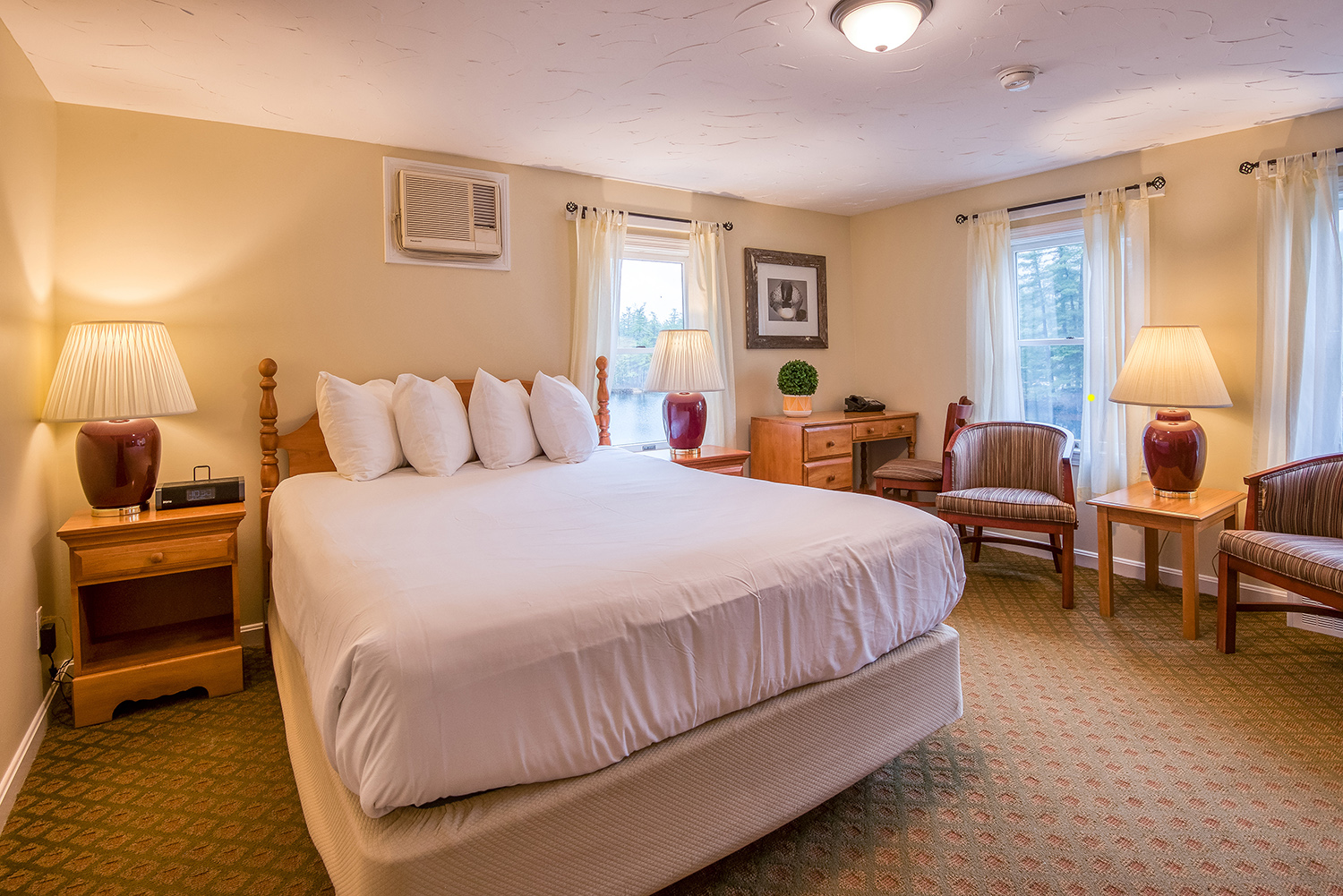 Mountainview Queen at The Inn